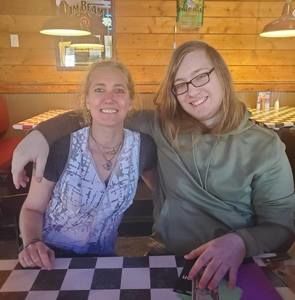 Meet your Posher, Leslie